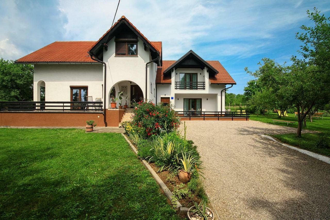Lagom Apartments Drežnik Grad Dış mekan fotoğraf